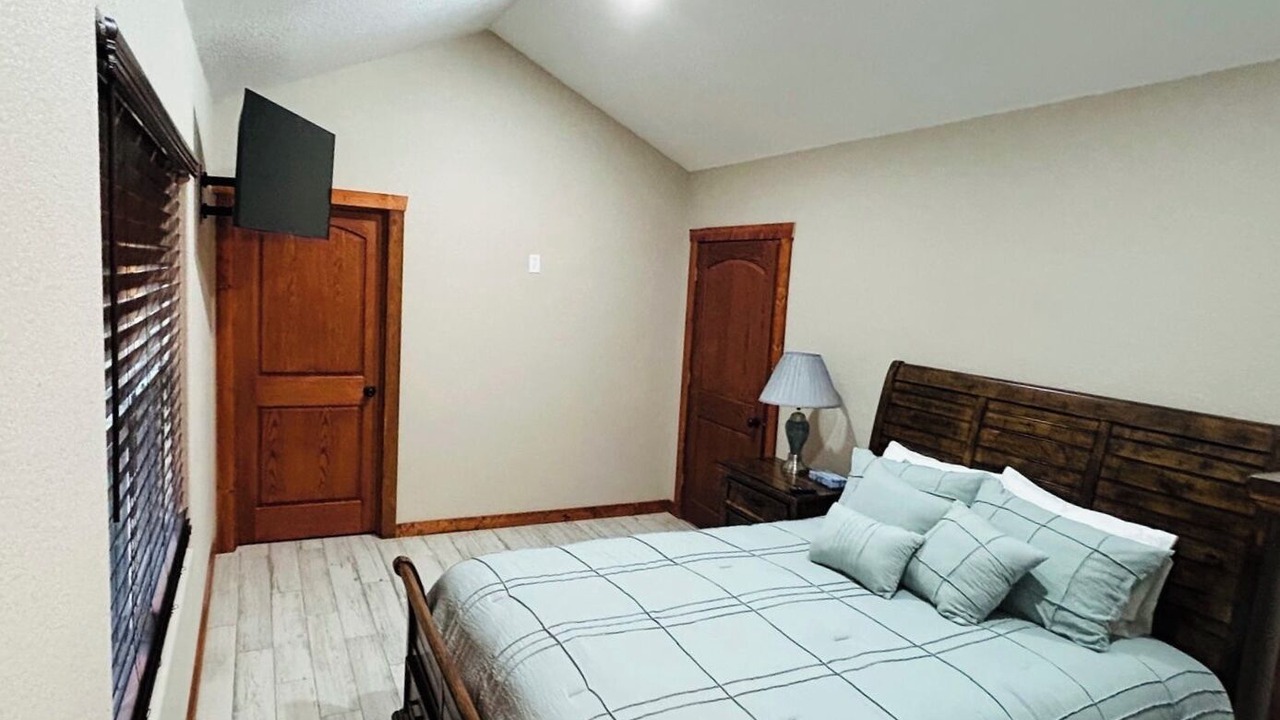 Photo of Bedroom in Table Rock
