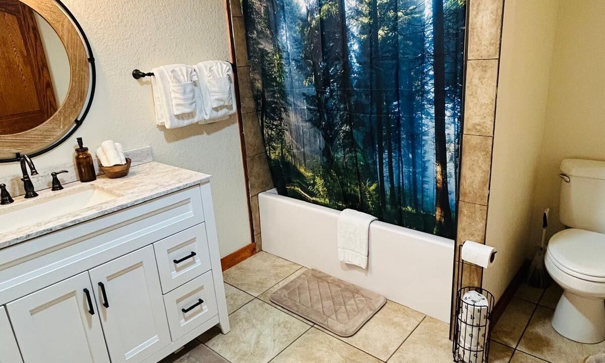 Photo of Bathroom in Table Rock