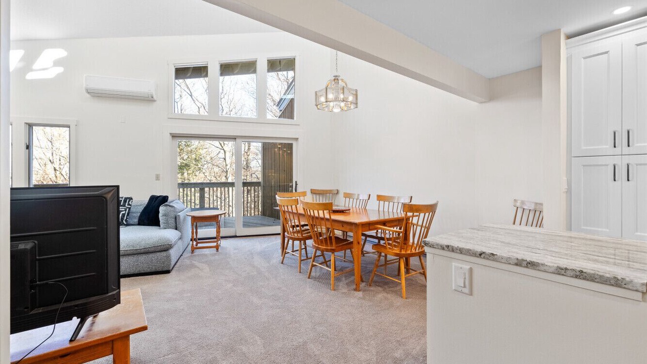 Photo of Livingroom in Stratton Mountain