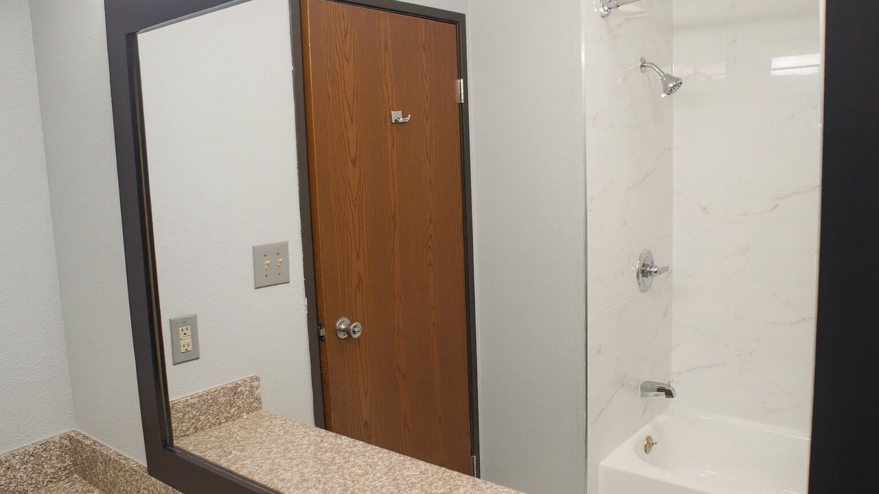Photo of Bathroom in Van Buren
