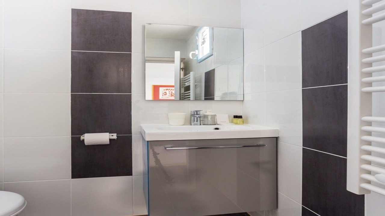 Photo of Bathroom in Malakoff