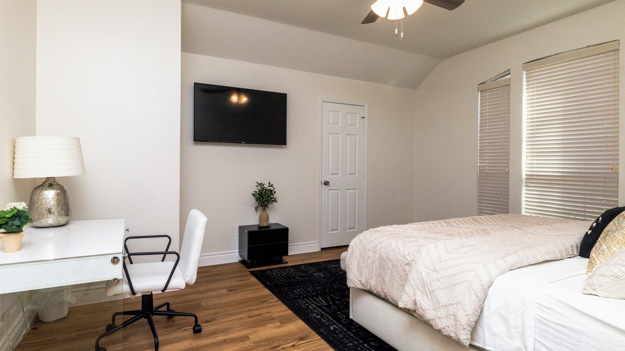 Photo of Bedroom in Frisco