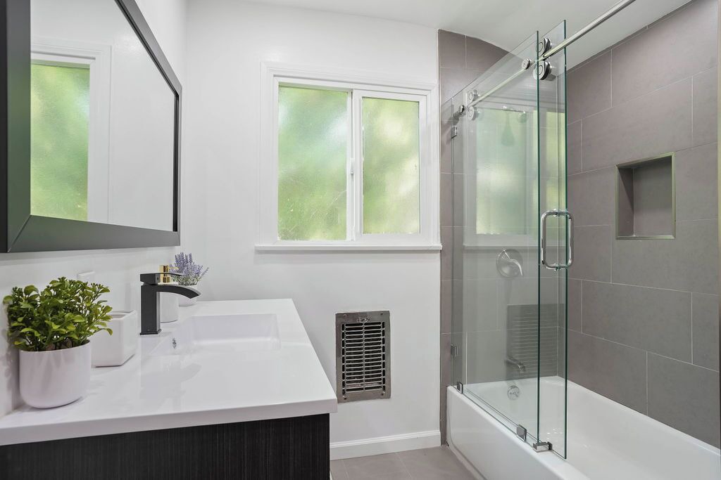 Photo of Bathroom in Silver Lake
