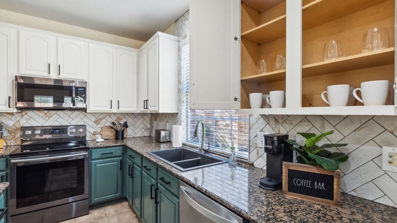 Photo of Kitchen in Lantana