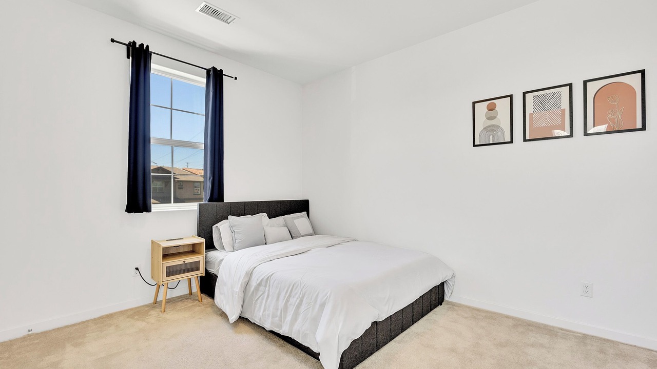 Photo of Bedroom in Eastvale Downs