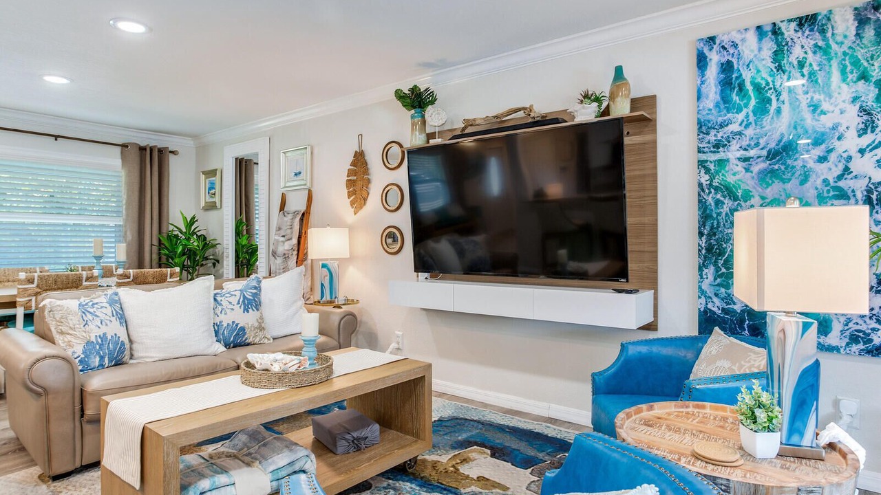Photo of Livingroom in Tampa Shores