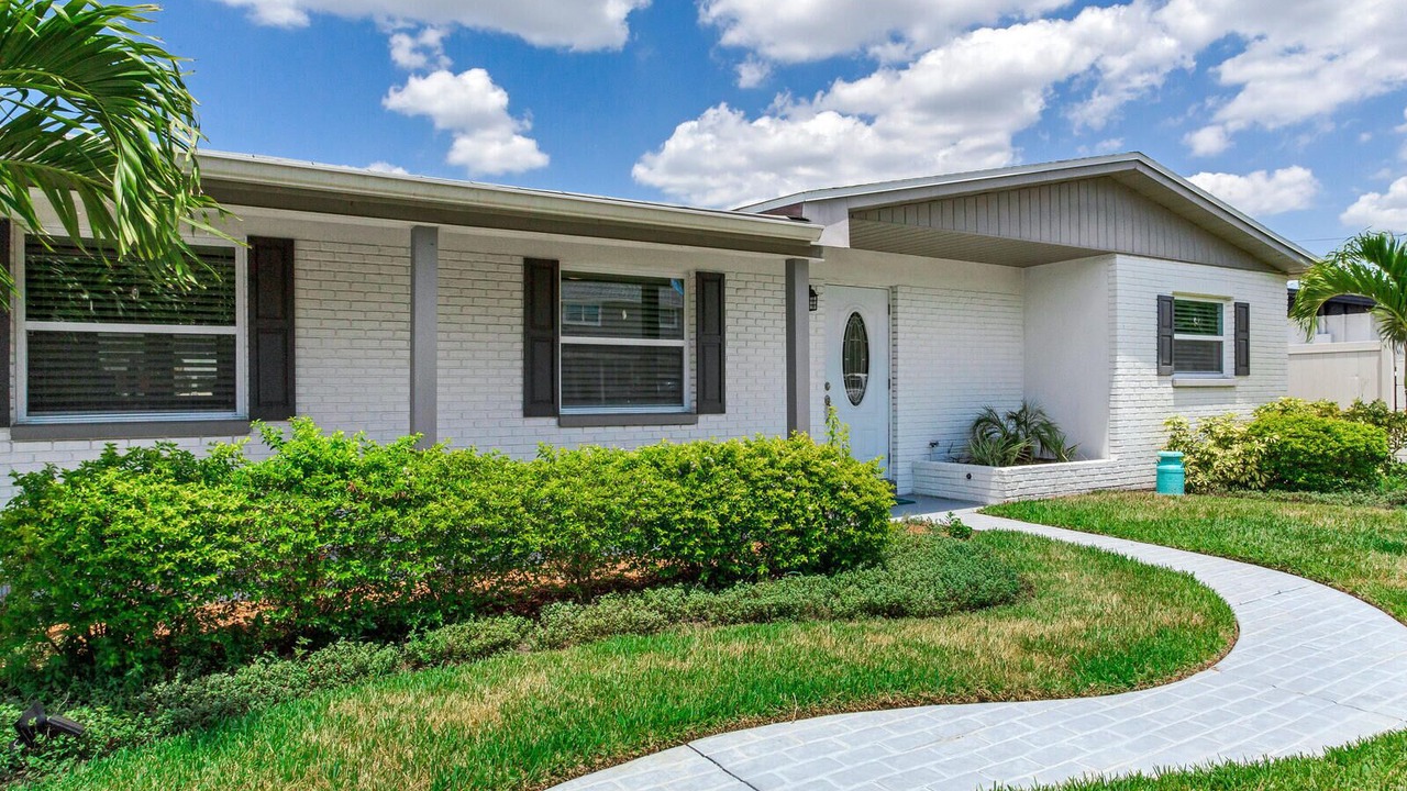 Photo of Outdoor in Tampa Shores