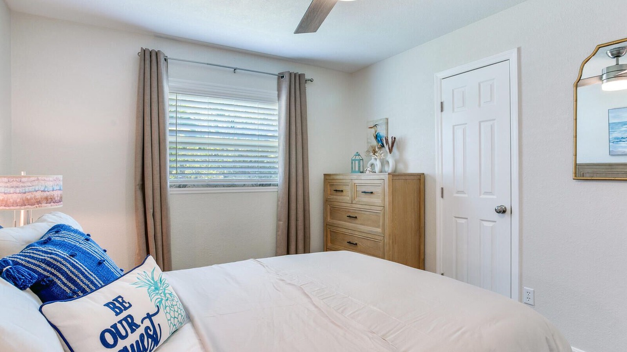 Photo of Bedroom in Tampa Shores