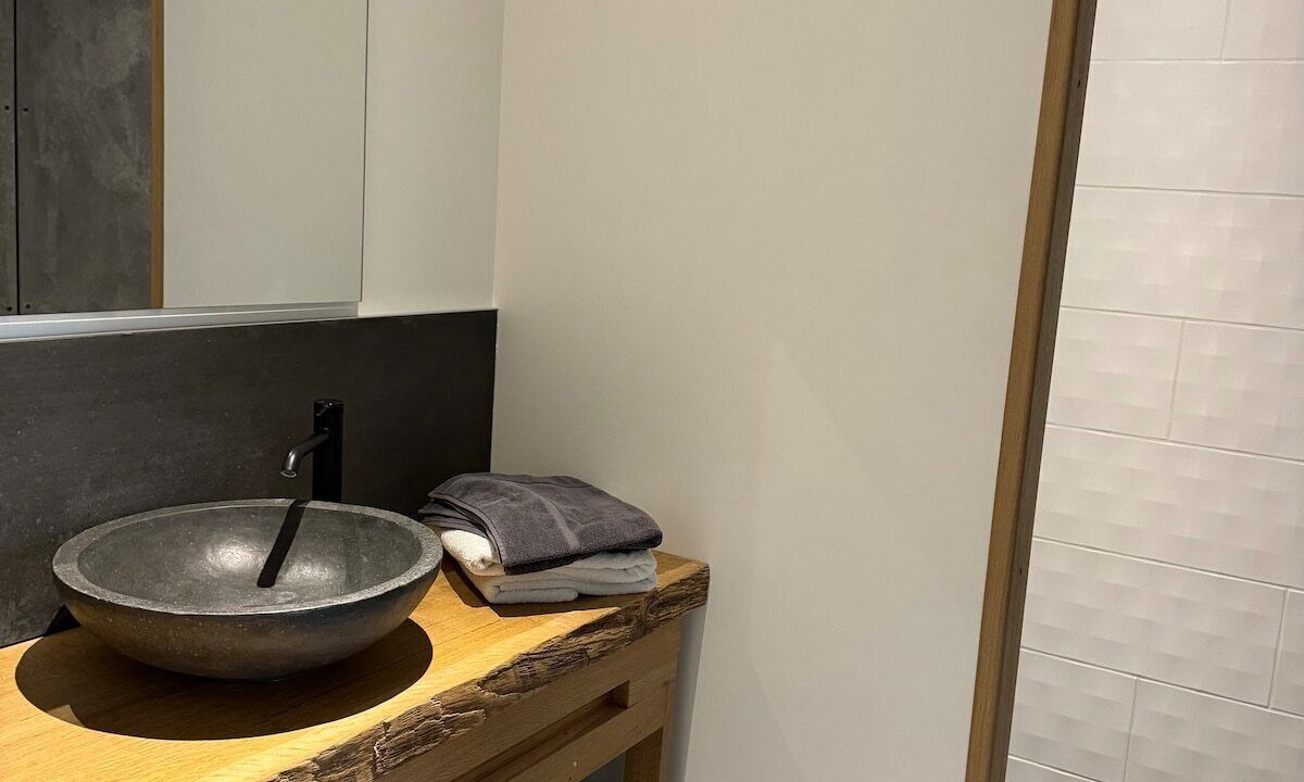 Photo of Bathroom in Les Attaques