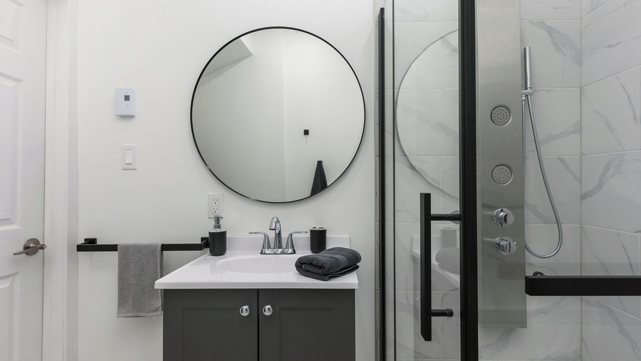 Photo of Bathroom in Plateau Mont Royal