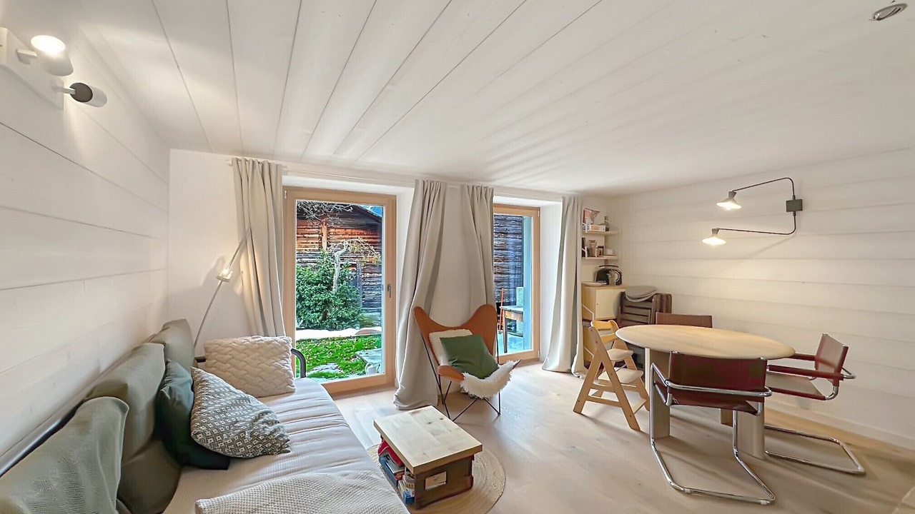 Photo of Livingroom in Sarreyer