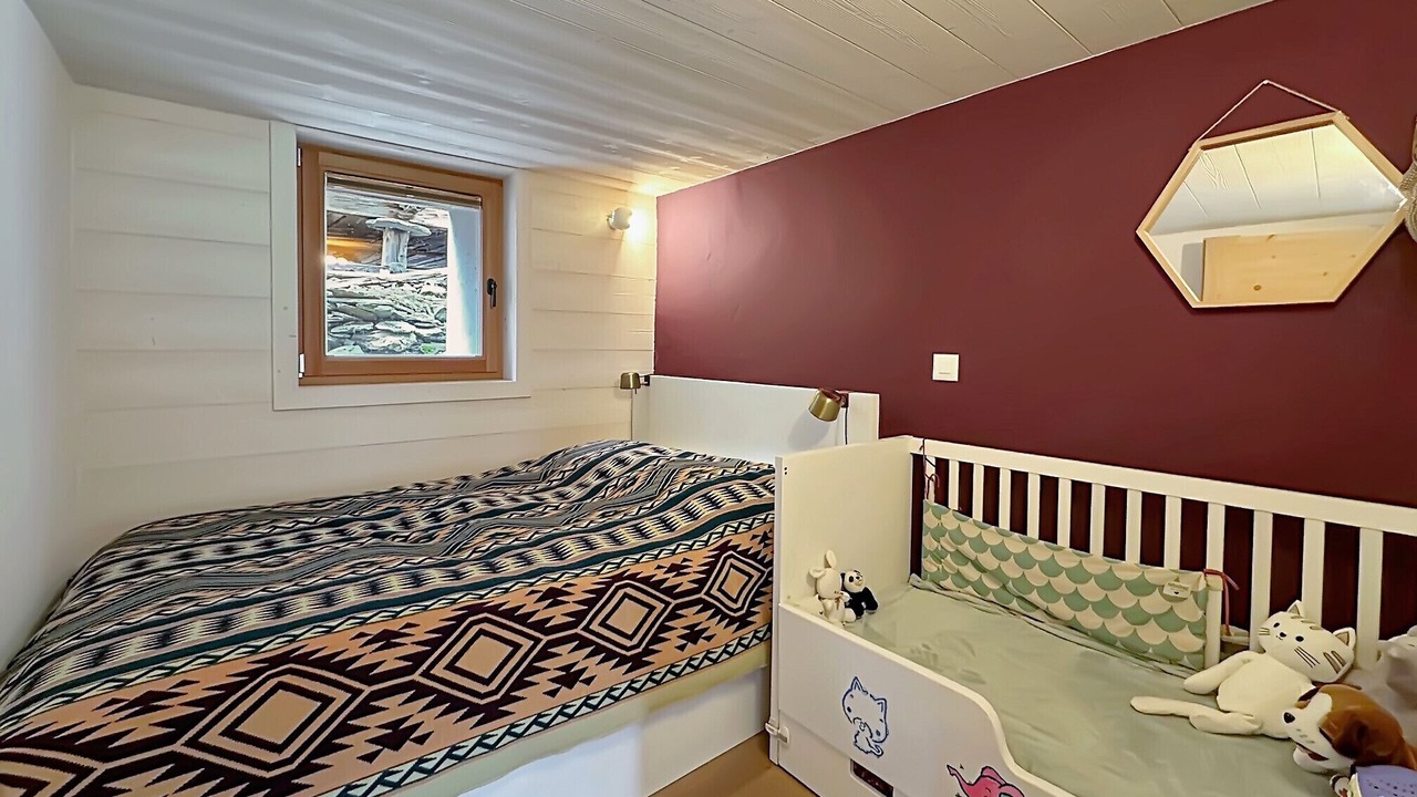 Photo of Bedroom in Sarreyer