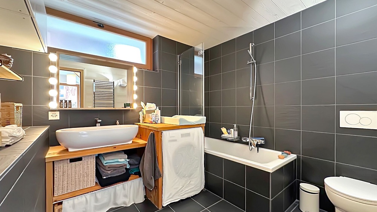 Photo of Bathroom in Sarreyer