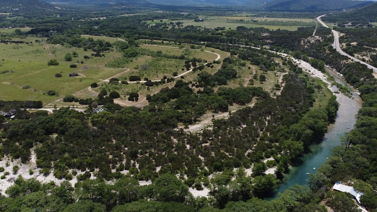 Photo of Outdoor in Concan