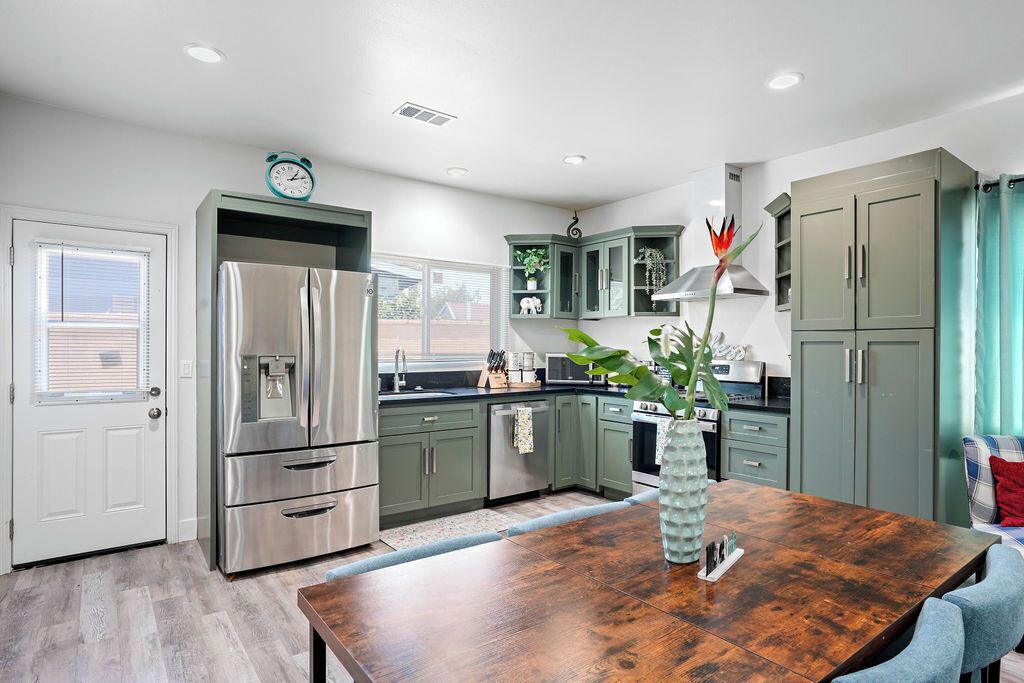 Photo of Kitchen in Creswell