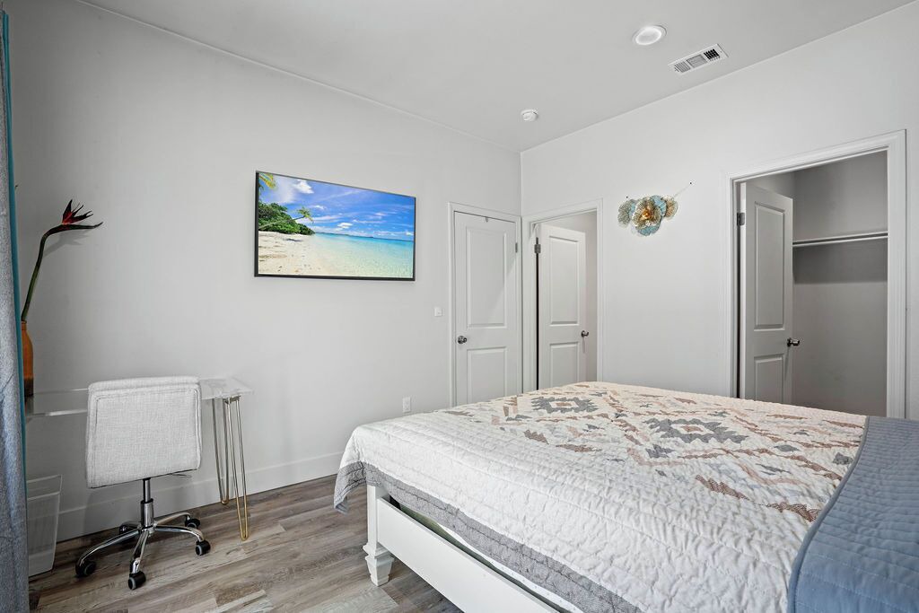 Photo of Bedroom in Creswell