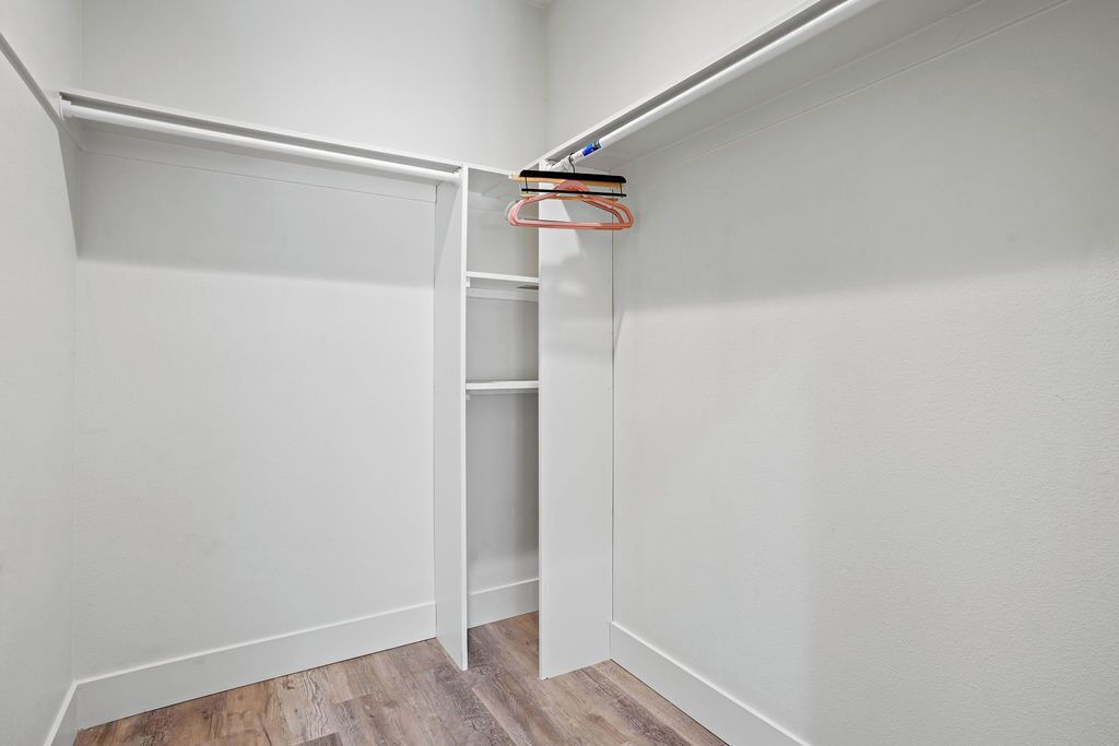 Photo of Others in Creswell