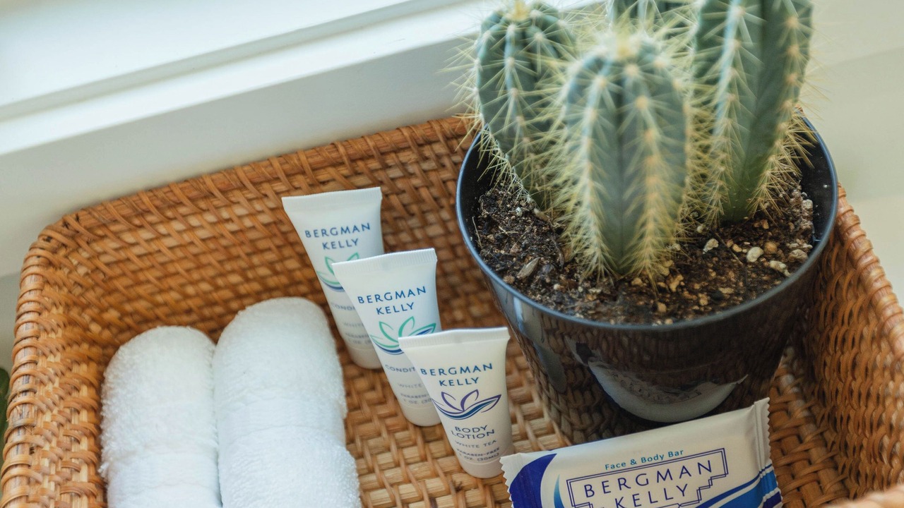 Photo of Others in Jamestown