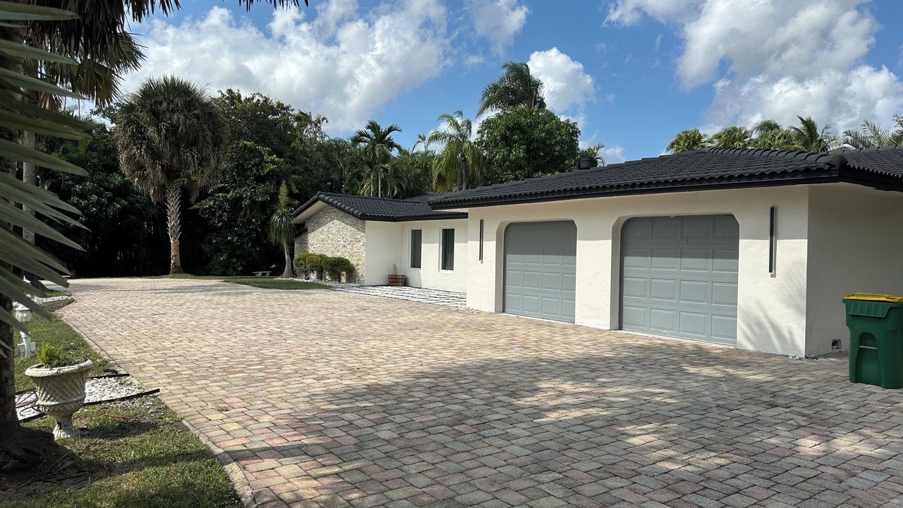 Photo of Outdoor in Sunrise