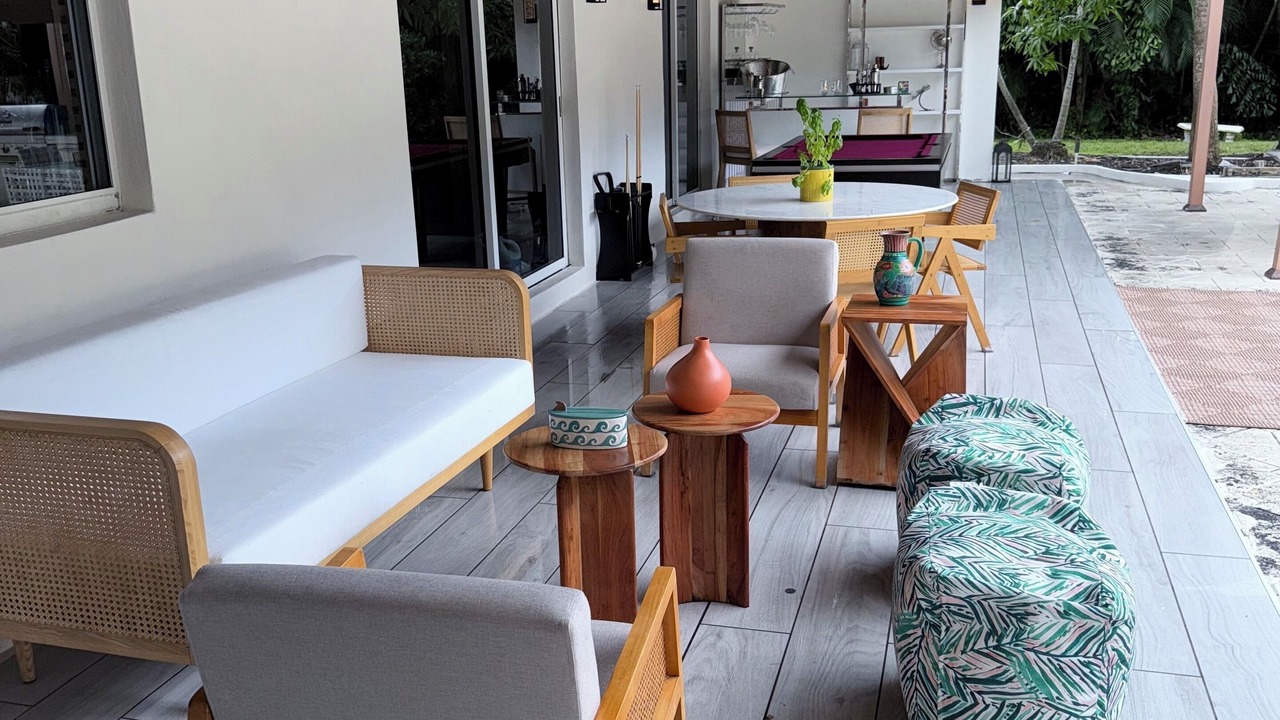 Photo of Outdoor in Sunrise