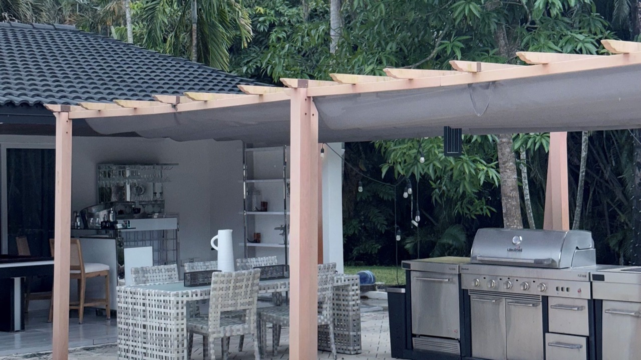 Photo of Outdoor in Sunrise