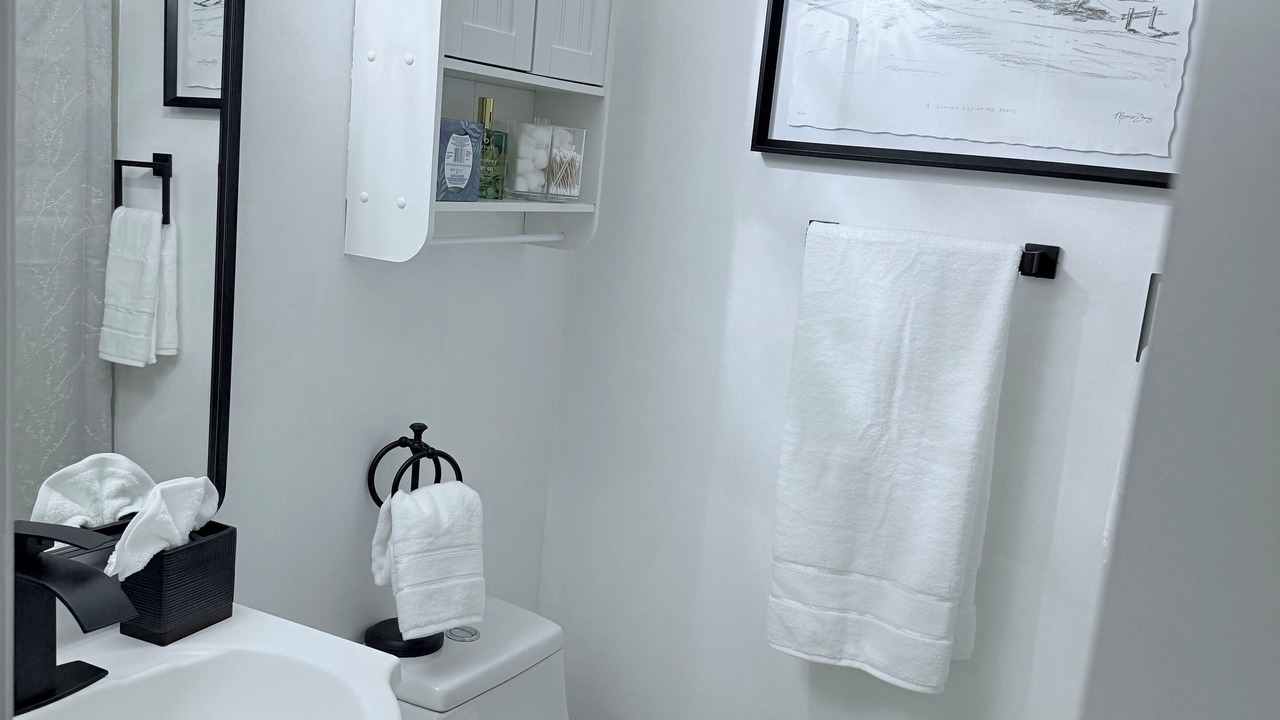 Photo of Bathroom in Sunrise