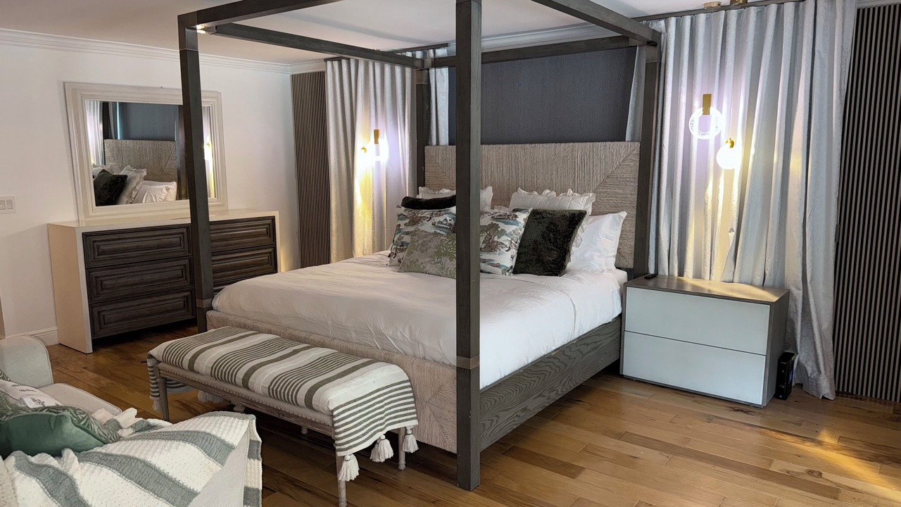 Photo of Bedroom in Sunrise