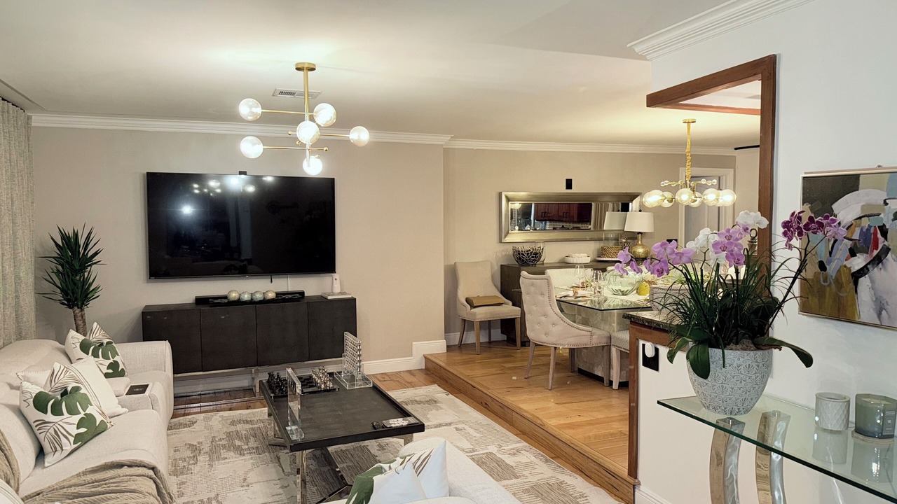 Photo of Livingroom in Sunrise