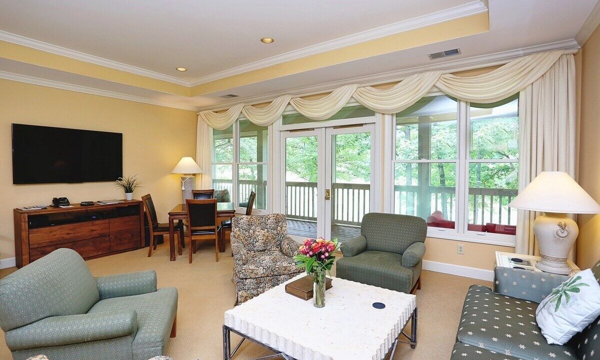 Photo of Livingroom in Chapel Hill