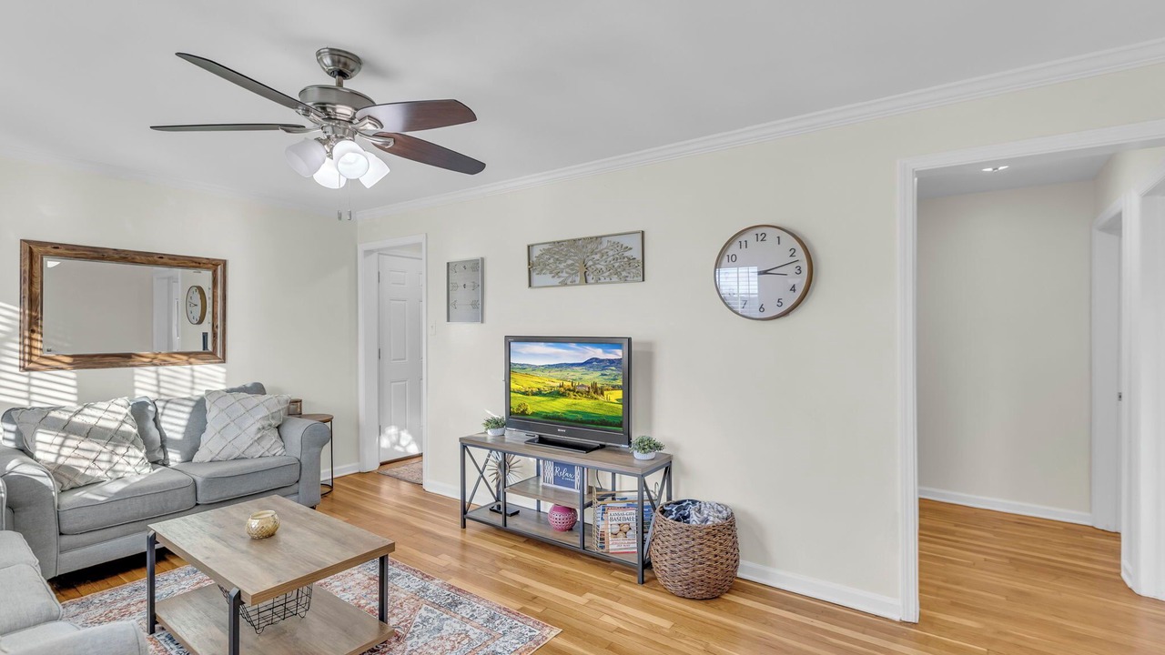 Photo of Livingroom in Overland Park