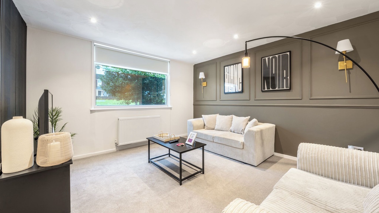 Photo of Livingroom in Northampton