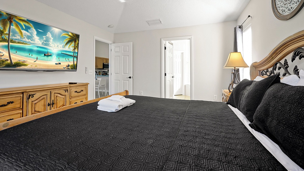 Photo of Bedroom in Crystal Cove