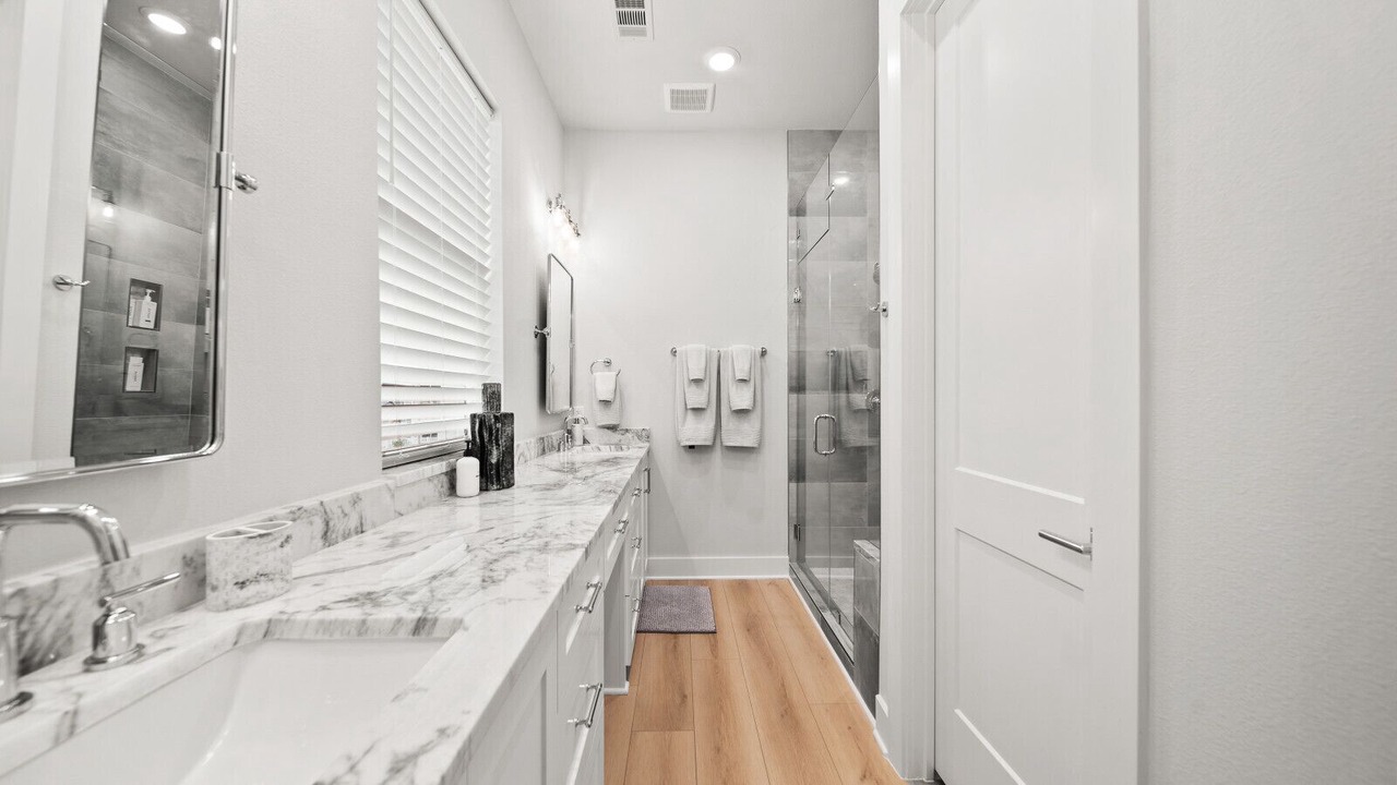 Photo of Bathroom in Red Fish Cove