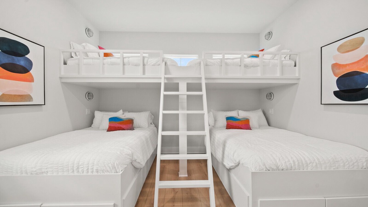 Photo of Bedroom in Red Fish Cove