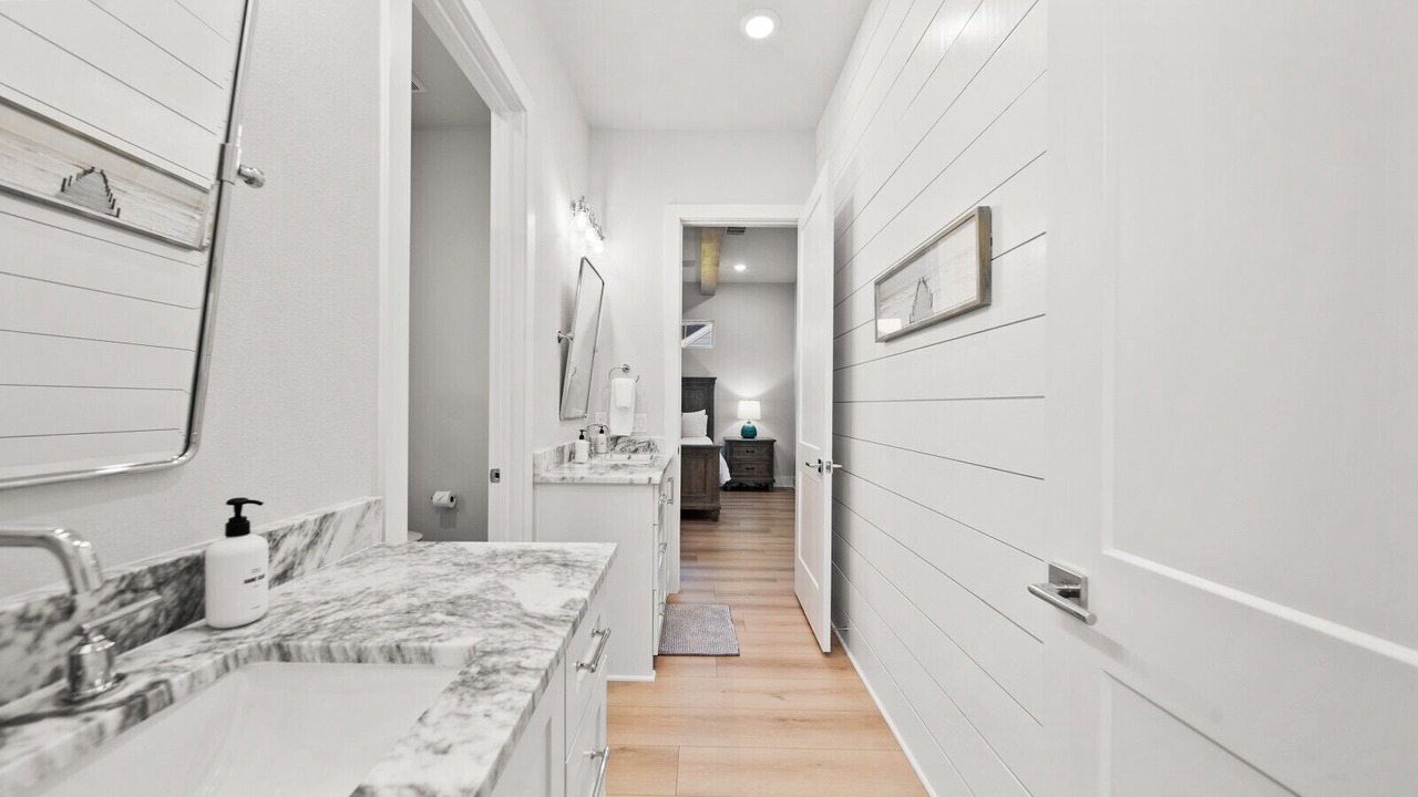 Photo of Bathroom in Red Fish Cove
