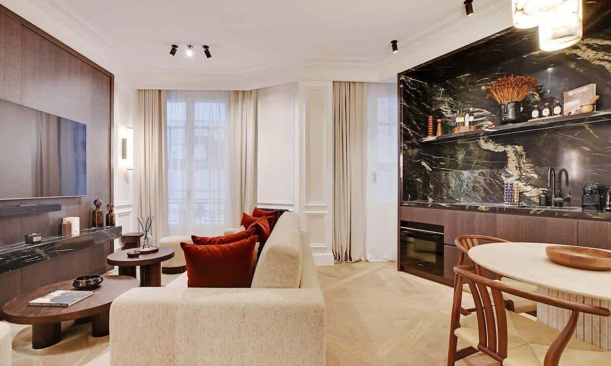 Photo of Livingroom in Notre-Dame-des-Champs