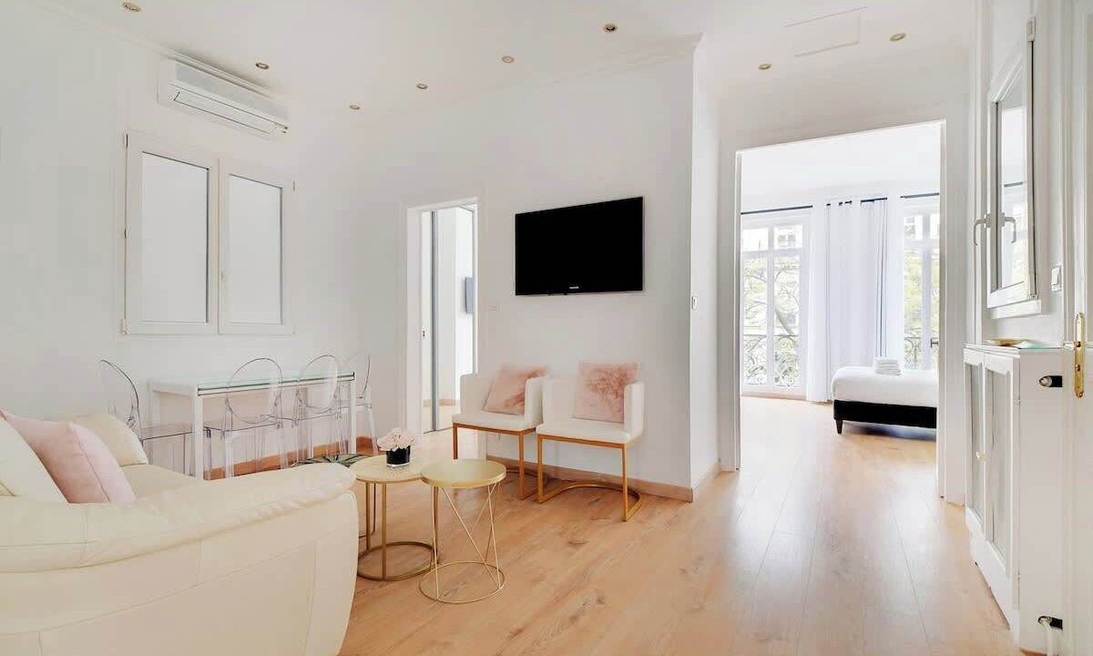 Photo of Livingroom in Quartier de la Folie-Mericourt