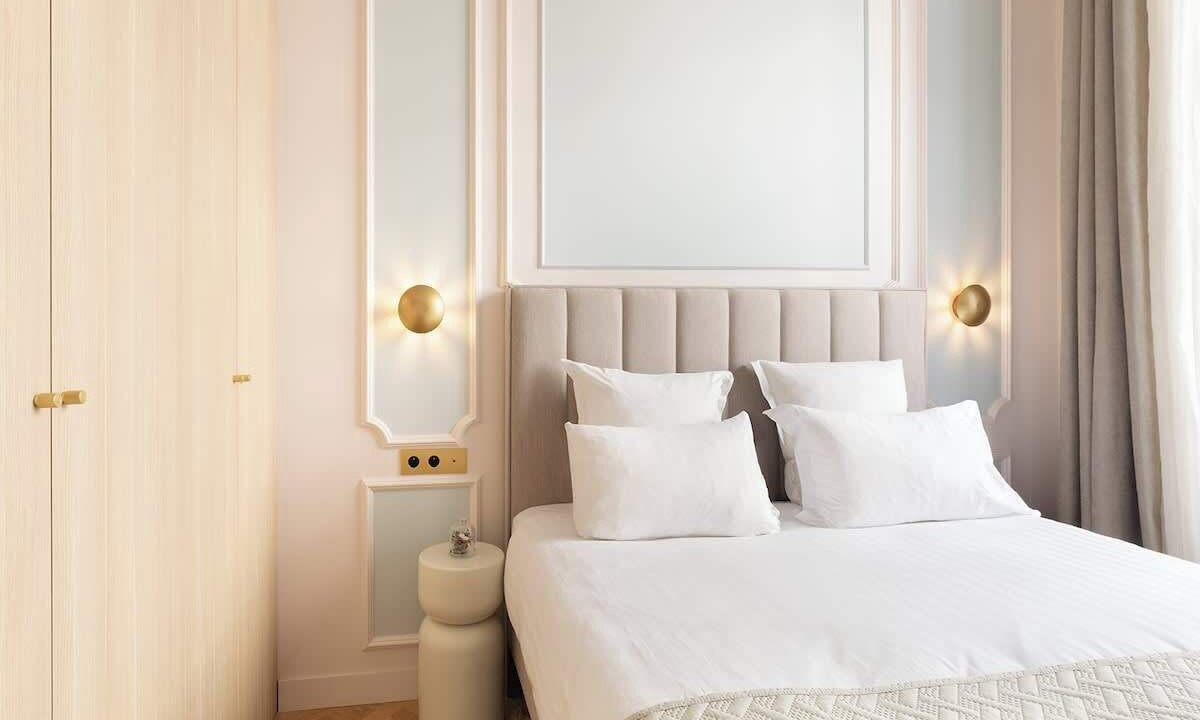 Photo of Bedroom in 9th Arrondissement