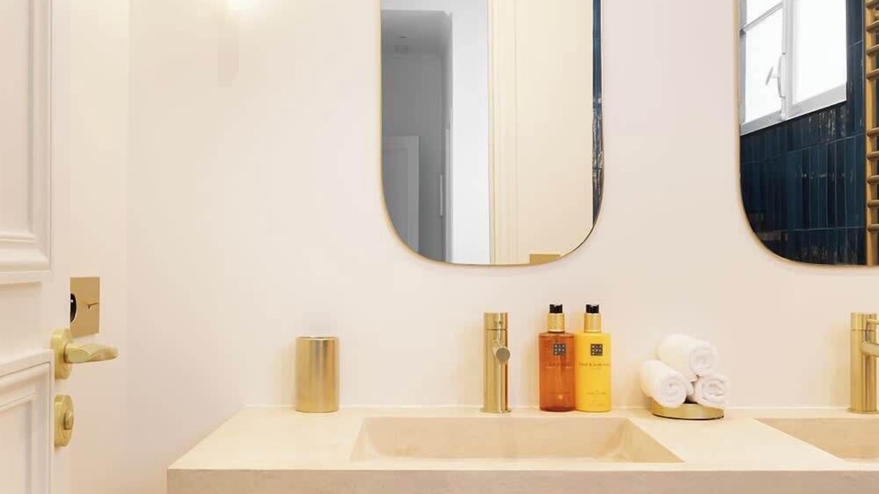 Photo of Bathroom in 9th Arrondissement