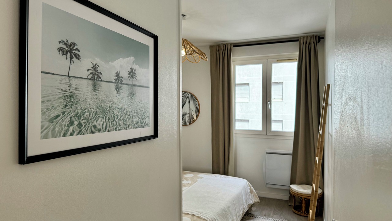 Photo of Bedroom in Zola - Pressense