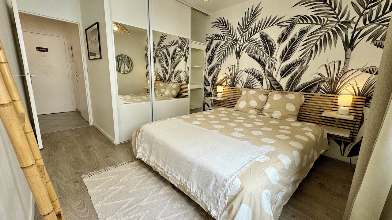 Photo of Bedroom in Zola - Pressense