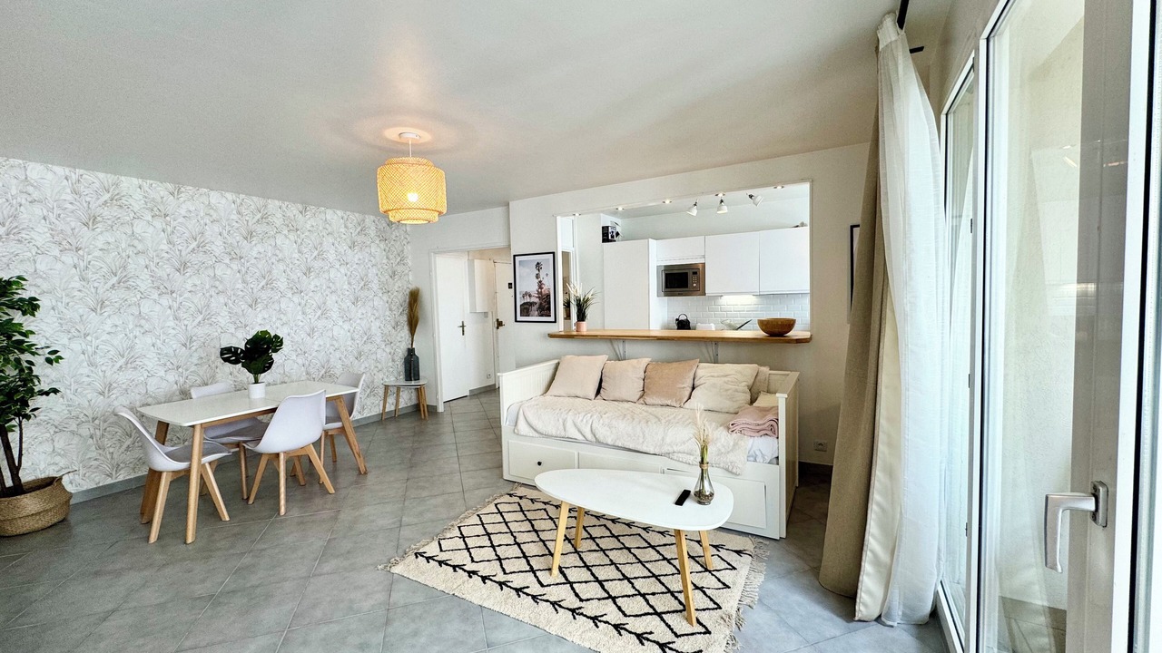 Photo of Livingroom in Zola - Pressense