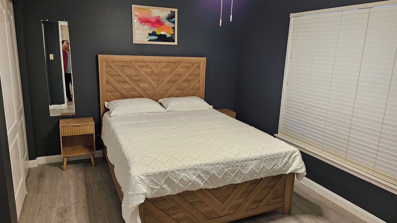 Photo of Bedroom in Glencoe