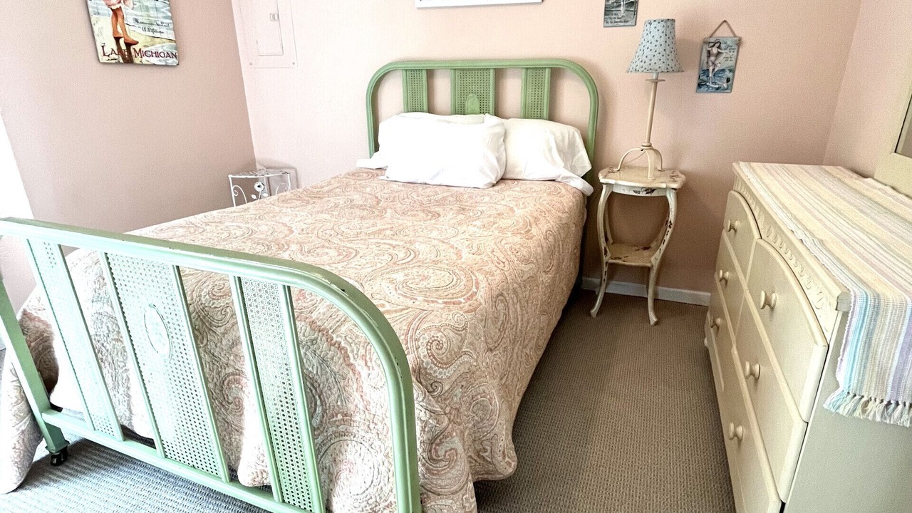 Photo of Bedroom in South Haven