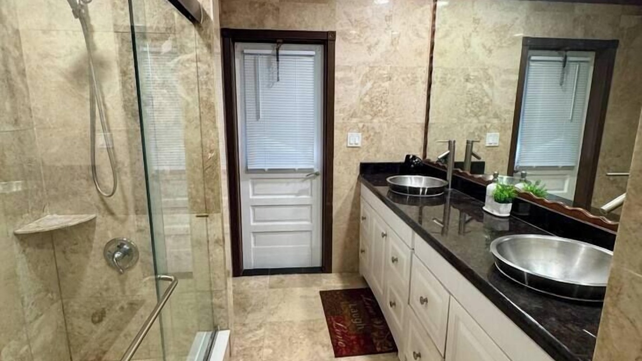Photo of Bathroom in Coconut Creek