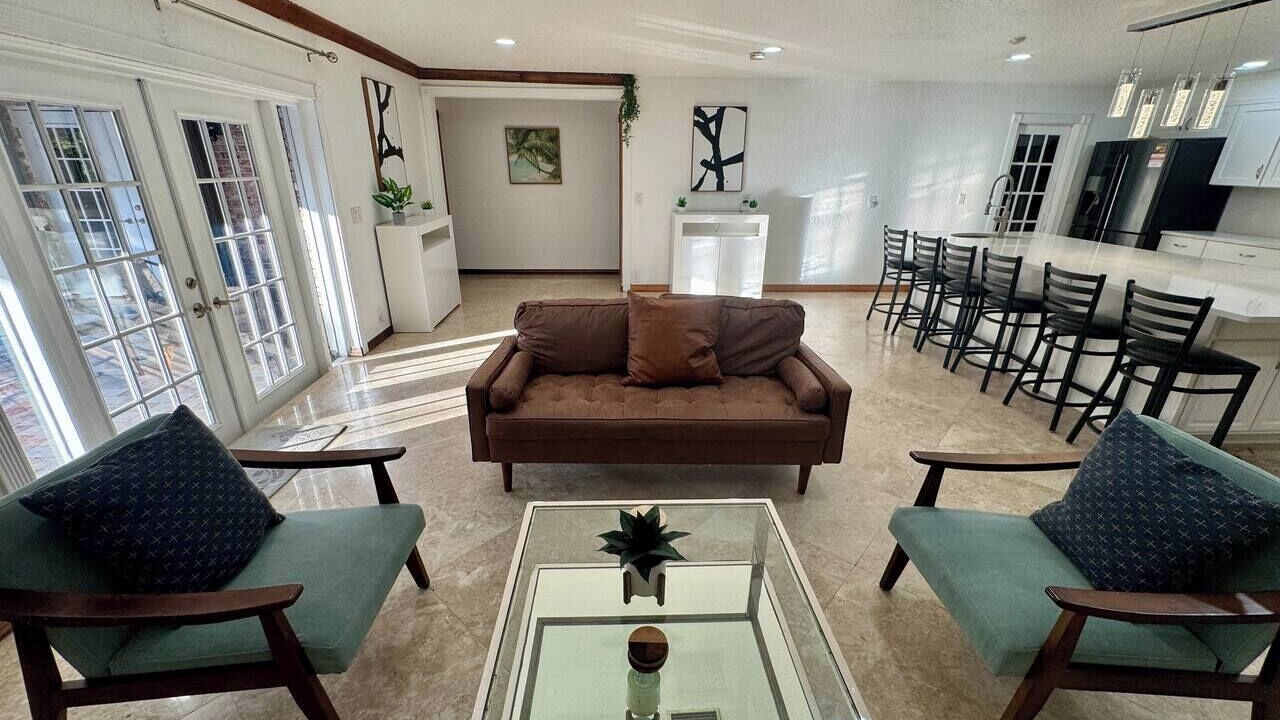 Photo of Livingroom in Coconut Creek