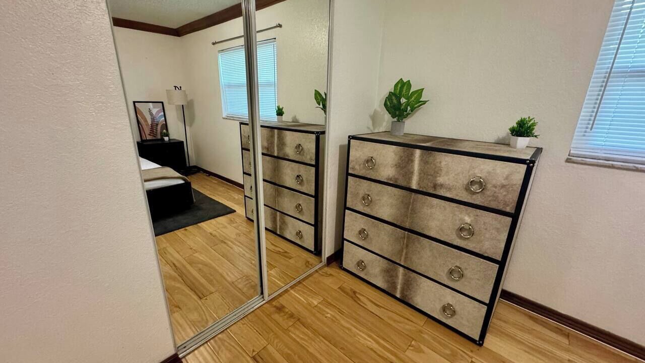 Photo of Bedroom in Coconut Creek