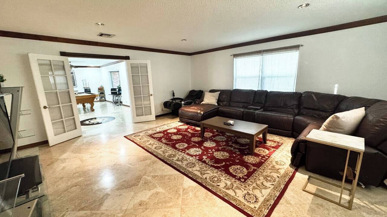 Photo of Livingroom in Coconut Creek