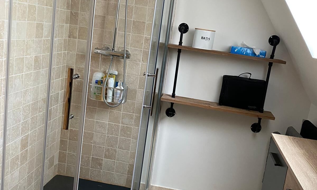 Photo of Bathroom in Semalle