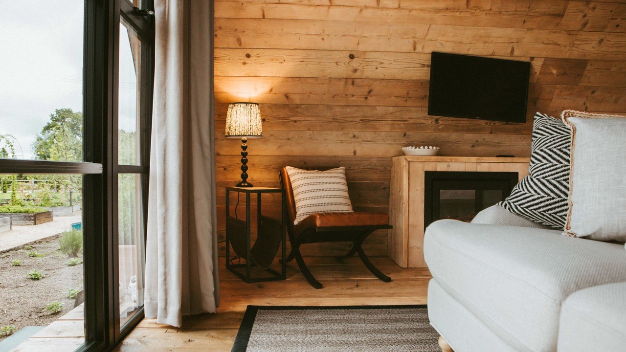 Photo of Others in Mortimer West End